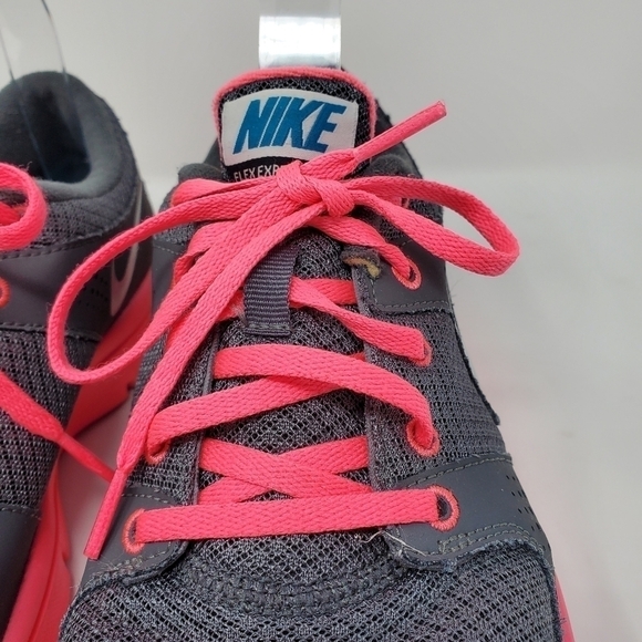 NIKE FLEX EXPERIENCE RN RUNNING SHOES SNEAKERS WOMEN SIZE 10 GREY & PINK ACTIVE - Picture 3 of 12